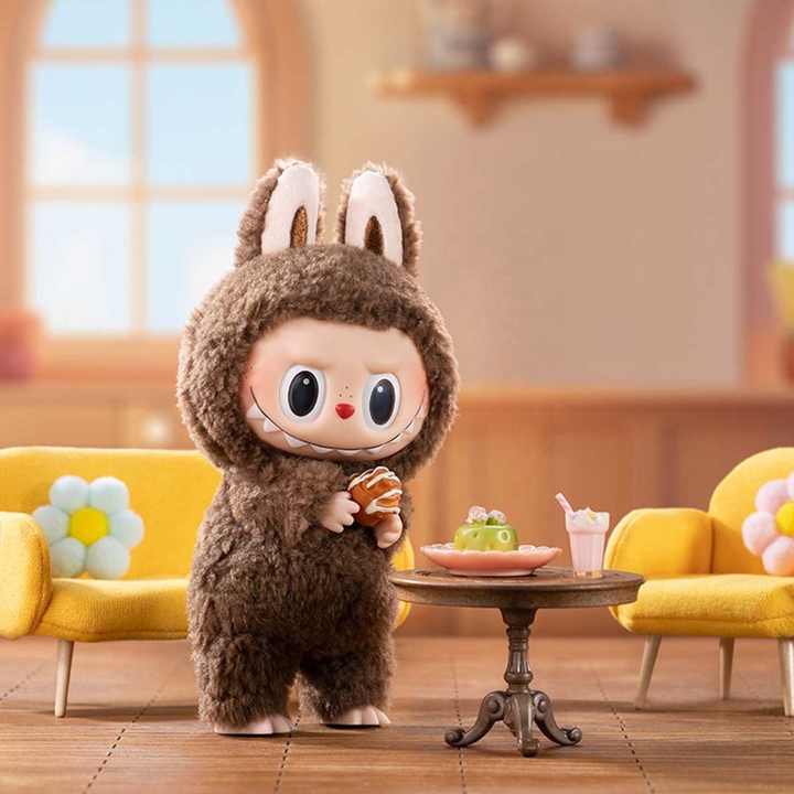 Souk Saudia™ Labubu – Wild Cartoon-Style Keychain